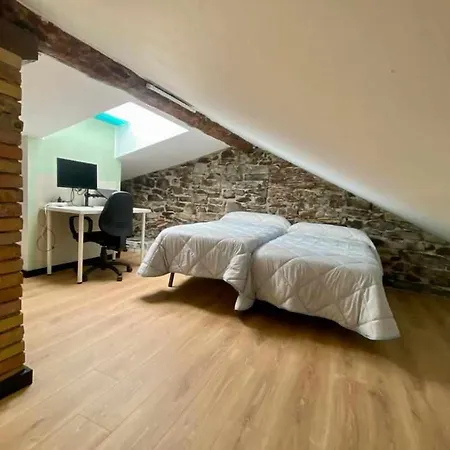 Atico Abuhardillado Imak * 哈卡