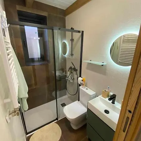 Atico Abuhardillado Imak 公寓