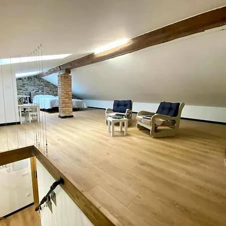 Atico Abuhardillado Imak Appartement Jaca