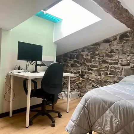 Atico Abuhardillado Imak Lägenhet Jaca