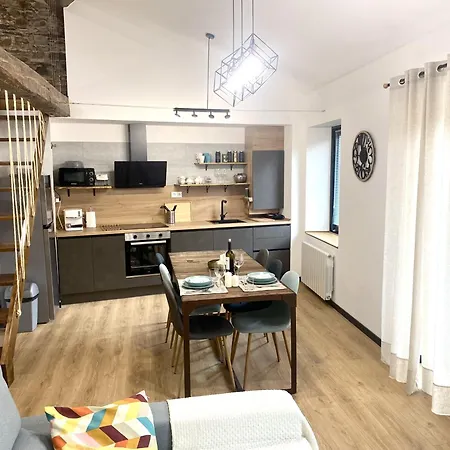 Atico En Jaca Apartment *