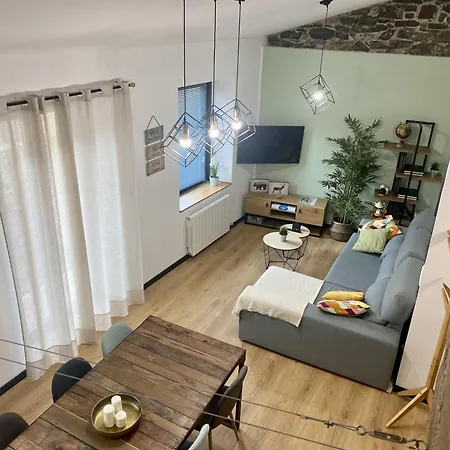 Atico Abuhardillado Imak Lägenhet Jaca