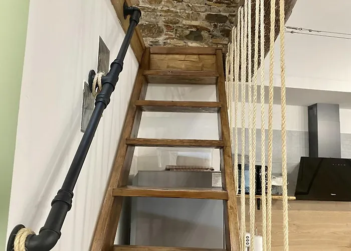 Atico Abuhardillado Imak Lägenhet Jaca